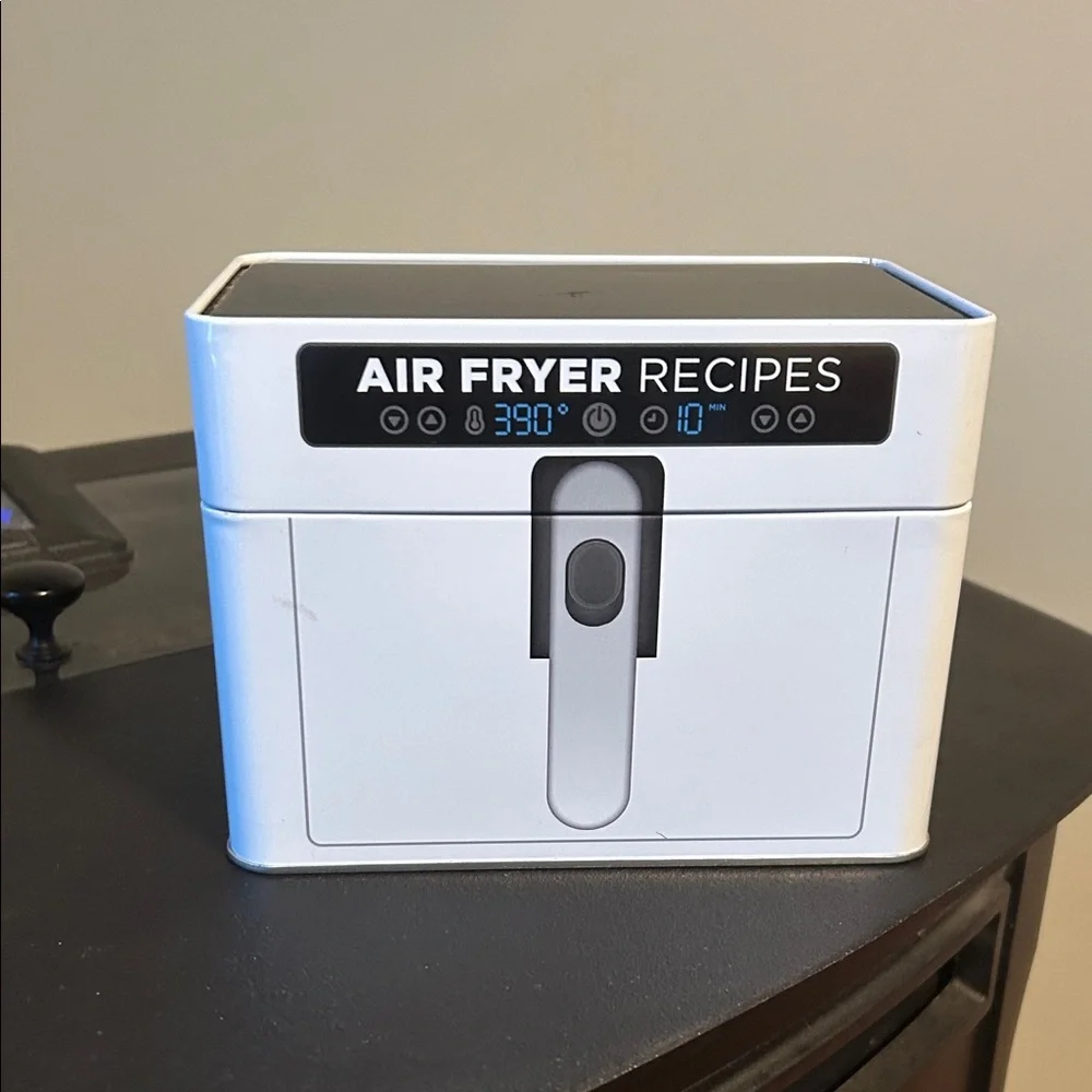 White Air Fryer Recipe Box with Recipes - Picture 2 of 3